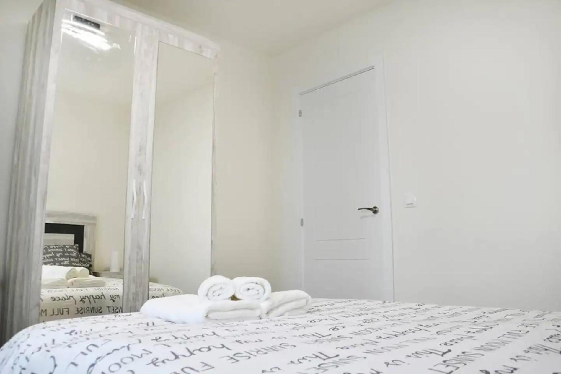 Nuevo Apartamento De 3 Dormitorios En Calle Alta Santander Exterior foto